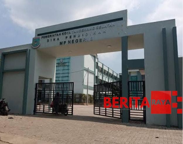 Kepala Sekolah SMPN 8 Tangsel Angkat Bicara Atas Dugaan Adanya Penjualan Seragam Sekolah