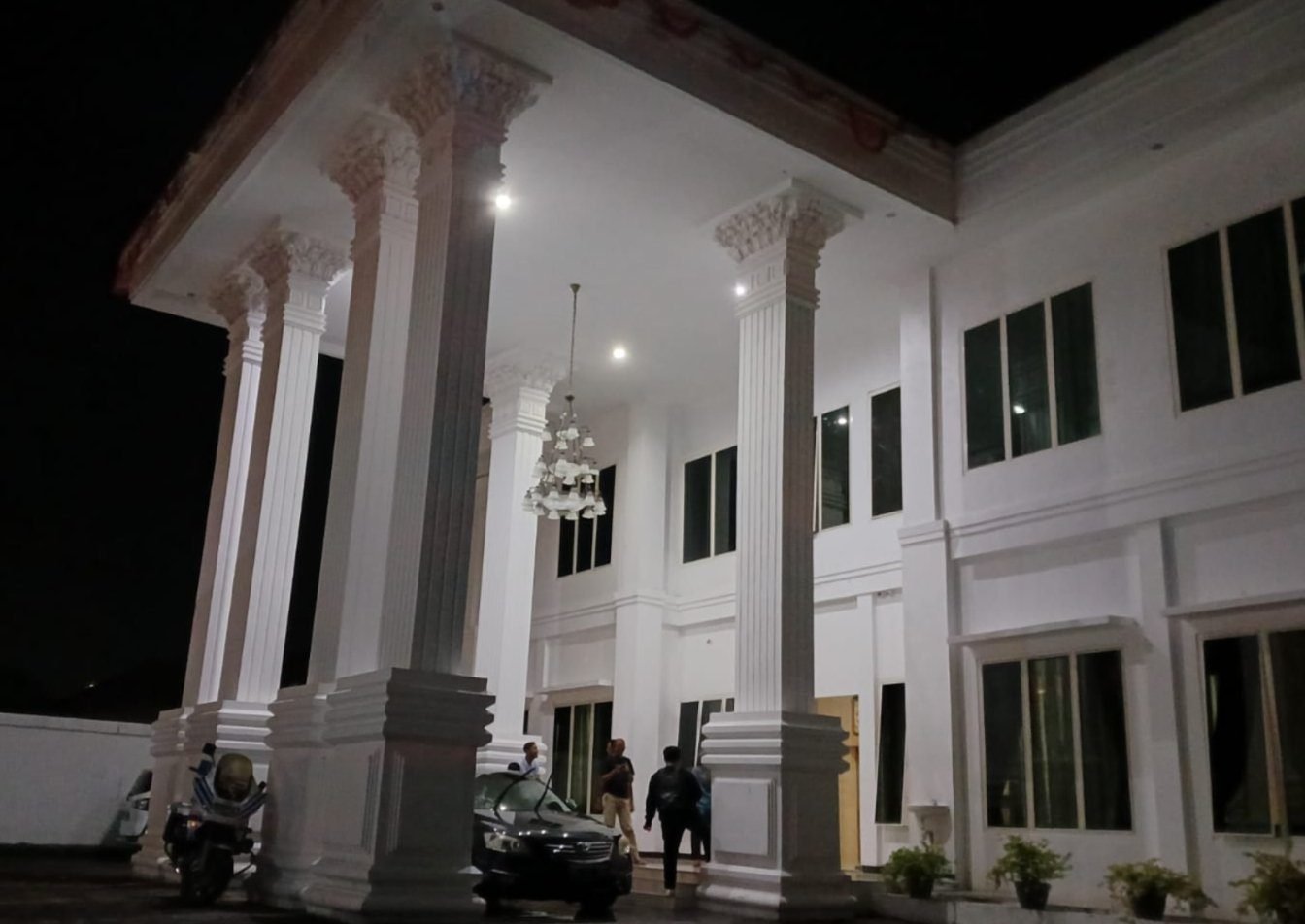 KPK Geledah Rudin Gubernur Malut