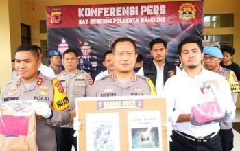 Kurang Dari 12 Jam, Satreskrim Polresta Bandung Tangkap Pelaku Pembunuhan di Pameungpeuk
