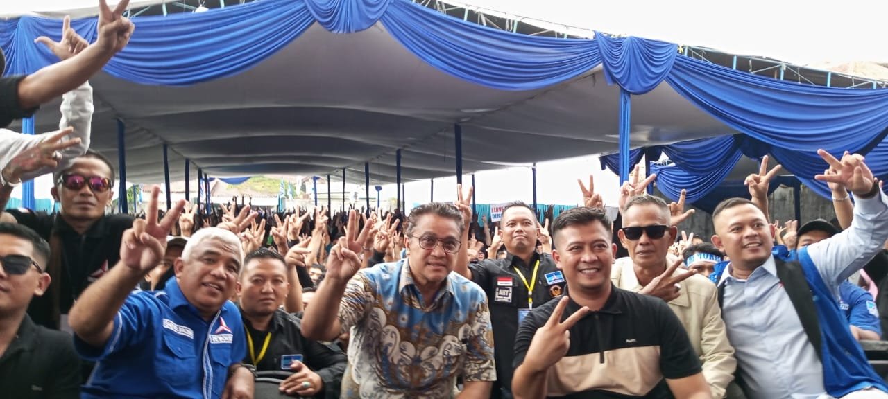 Hadiri Pertemuan Akbar Tim Relawan Dapil IV Kabupaten Bandung, Dede Yusuf: Optimis Perolehan Suara Meningkat Mari Amankan Suara Rakyat di TPS