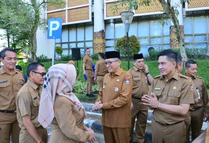 Pasca Libur Lebaran 2024, ASN Pemko Padang Hadir 100 Persen di Hari Pertama Masuk Kerja