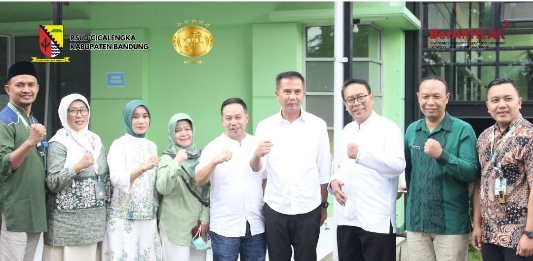 Kunjungi RSUD Cicalengka, Pj Gubernur Jabar Minta Pelayanan Kesehatan Yang Optimal Terhadap Pemudik