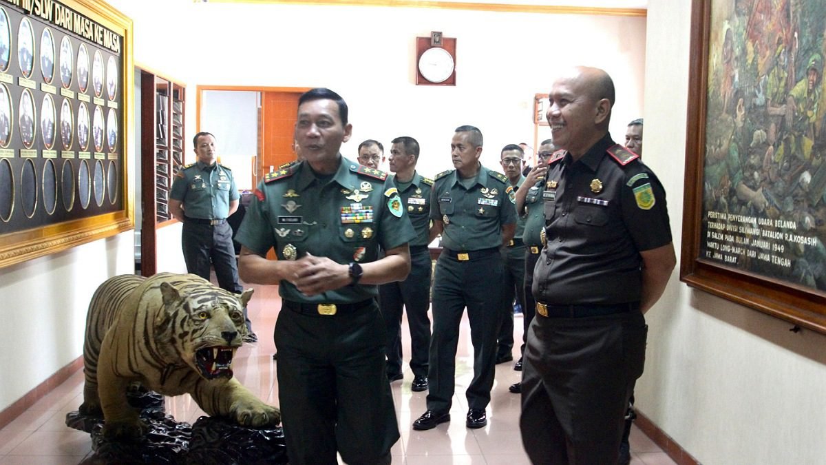 Pangdam III/Slw Terima Kunjungan Kajati Jawa Barat