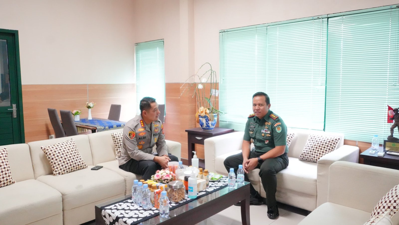Baru Menjabat, Kapolresta Bandung Silahturahmi ke Dandim 0624/Kab. Bandung