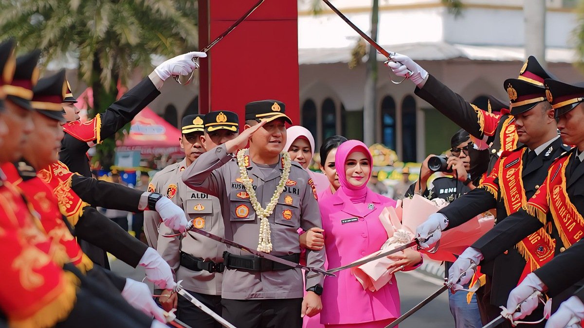 Kombes Pol Dr. Kusworo Wibowo Undur Diri, Sampaikan Pesan Sebelum Tinggalkan  Mapolresta Bandung