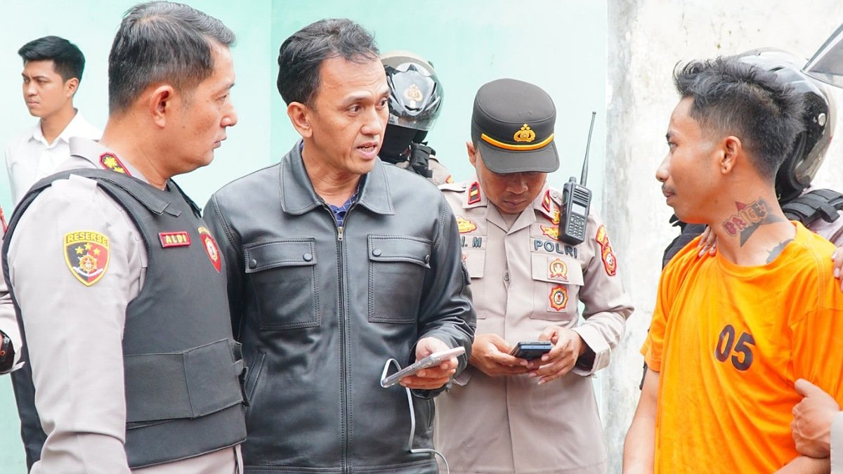 Markas Brigez di Geledah, Polresta Bandung Amankan Tujuh Orang dan Senjata Tajam