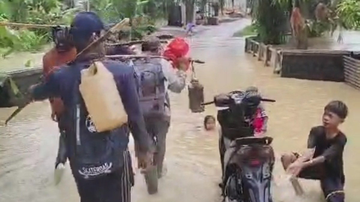 Aktivis Geram! Akses Jalan dan Jembatan di Cikeusik Putus Akibat Banjir, Pemerintah Diminta Bertindak Nyata